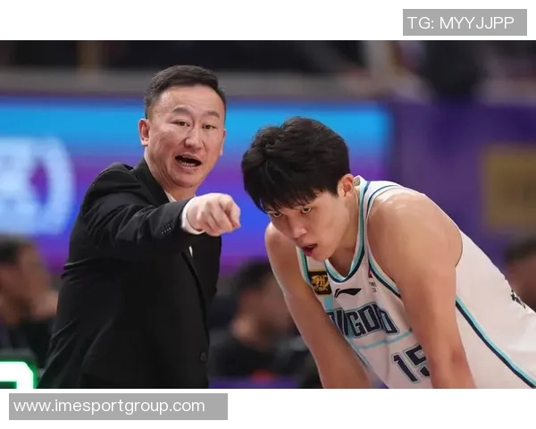 杨瀚森需克服沟通障碍理解教练意图才能快速融入球队节奏